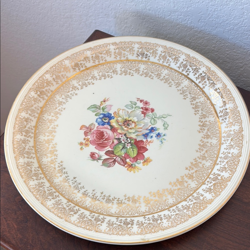Vintage 1939 Edwin Knowles China 22 Karat embossed cake plate/platter
